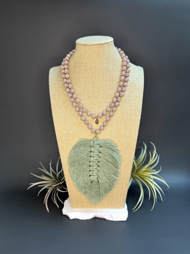 Macrame Tassel "Old Pink & Green"