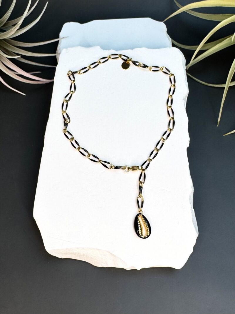 Jalakee "Black Chain"