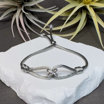 Satiinpael "Grey Silver Cross"