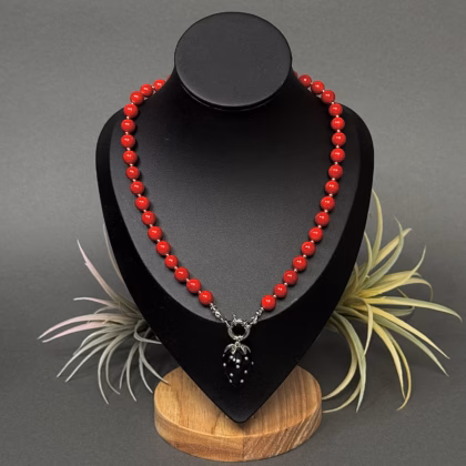 Maasikakee "Red Silver Strawberry"