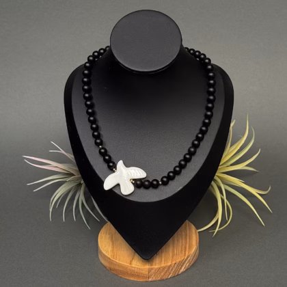 Linnukee "Black & White"