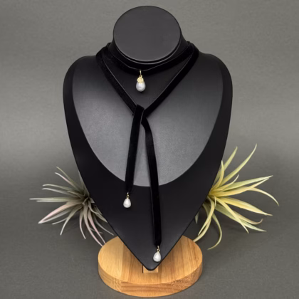 Bowknot Choker "Black Gold"