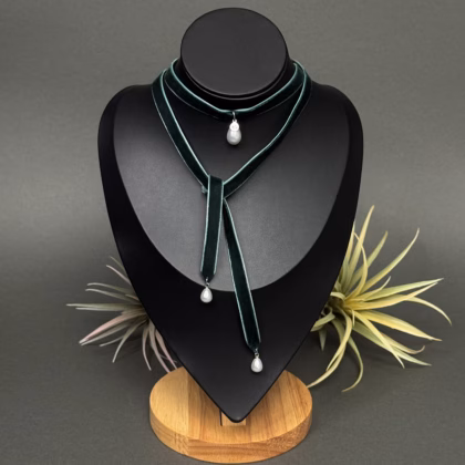 Bowknot Choker "Emerald Silver"