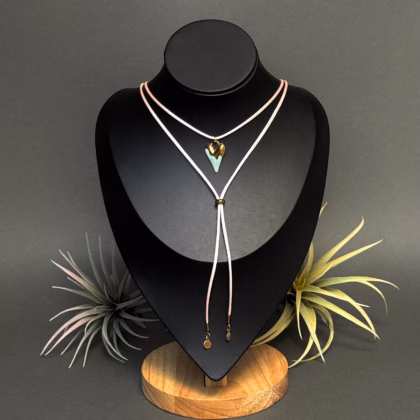 Satiin Choker "Minty Heart"