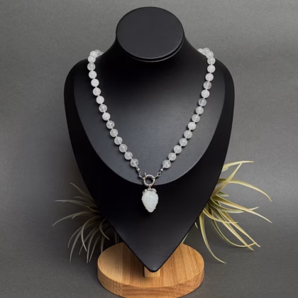 Maasikakee "Silver White"